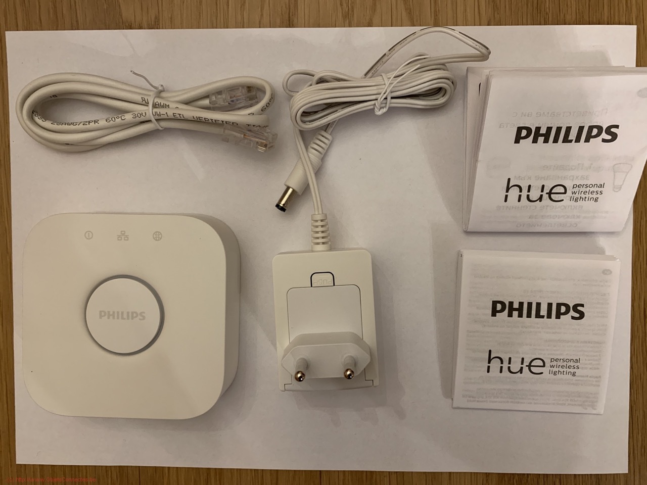 Deux ponts Philips Hue - Le contenu de la boite